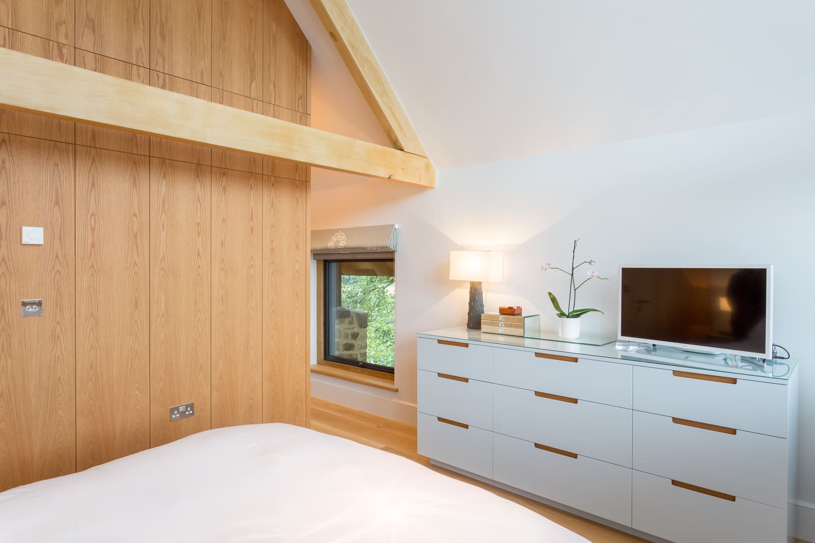 Kelston bespoke carpentry